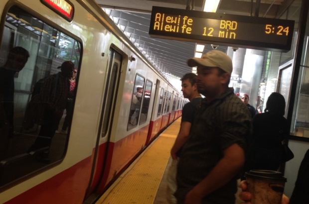 Red Line train goes 4 stops without operator