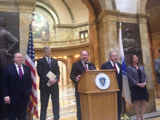 State leaders unveil bill aimed at cutting recidivism