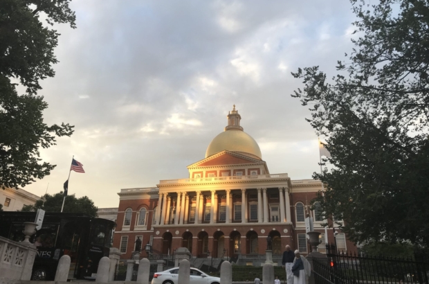 Tracing connections in the State House