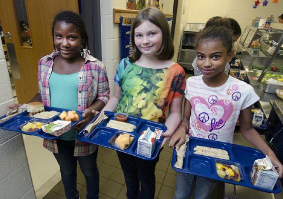 Schools need to sign up now for fed food program