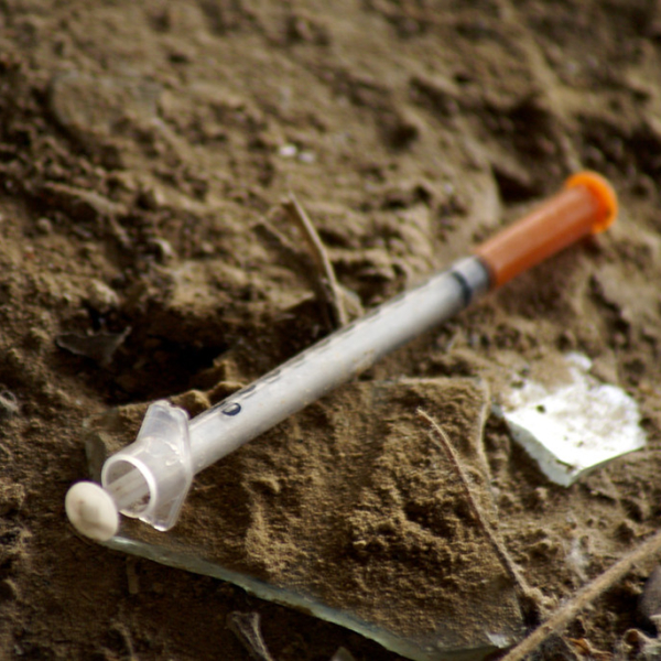 opioid use abuse drugs needle hypodermic
